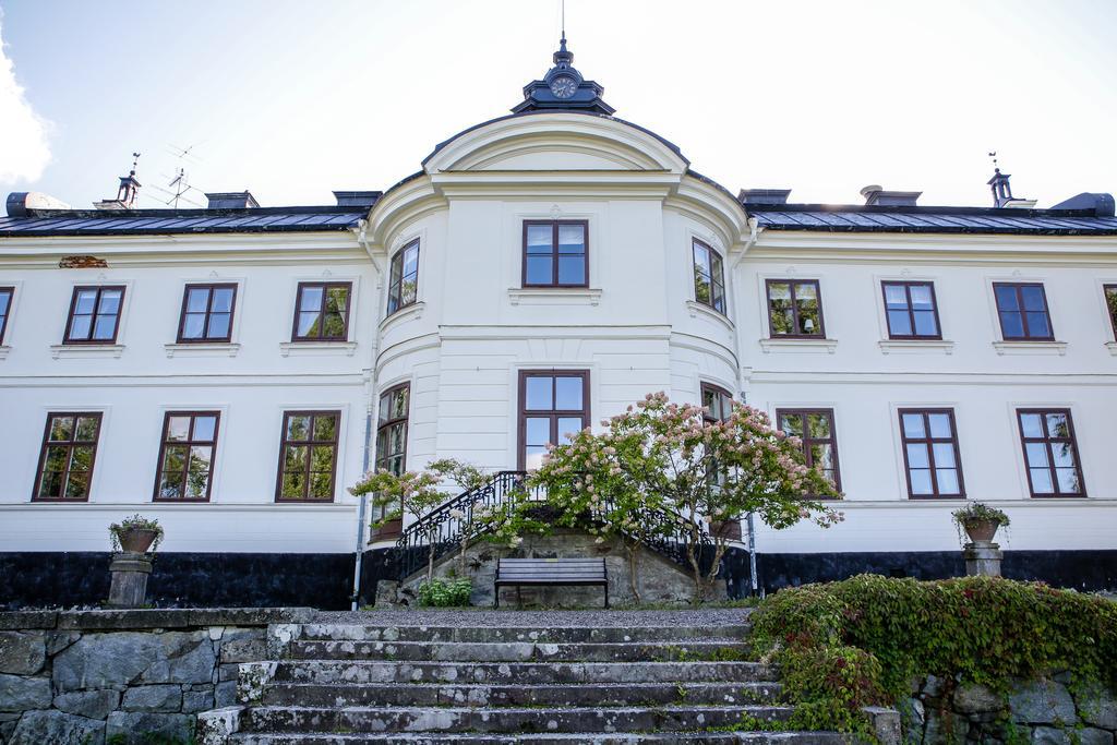 易克略Kaggeholms Slott住宿加早餐旅馆 外观 照片