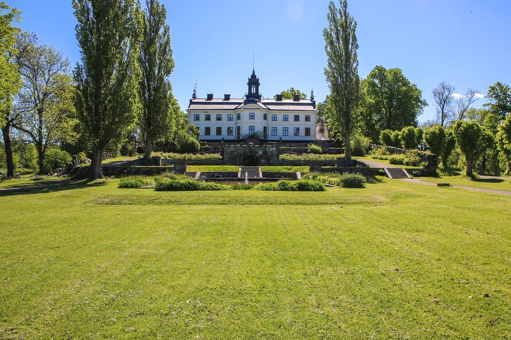 易克略Kaggeholms Slott住宿加早餐旅馆 外观 照片